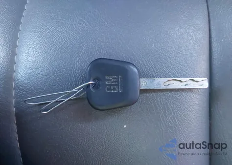 2017 Chevrolet Express 2500 Work Van z USA, uszkodzony, nr VIN 1GCWGAFF7H1329940